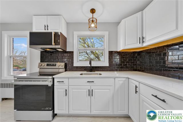 714 Fernwood Street, Bethlehem City, PA 18018