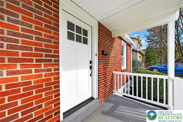 714 Fernwood Street, Bethlehem City, PA 18018