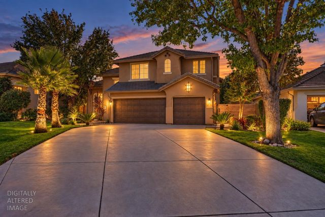 701 Rolling Green Dr, West Sacramento, CA 95605