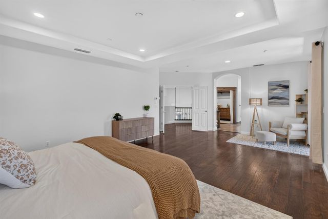 701 Rolling Green Dr, West Sacramento, CA 95605