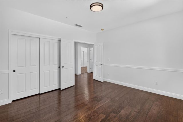 701 Rolling Green Dr, West Sacramento, CA 95605