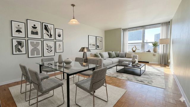 720 W Gordon Terrace 10B, Chicago, IL 60613