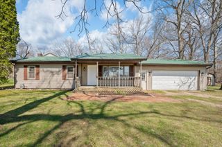 23990 Avenue C, Ontwa Twp, MI 49112