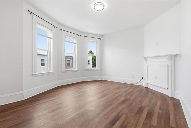 151 L Street, Boston, MA 02127