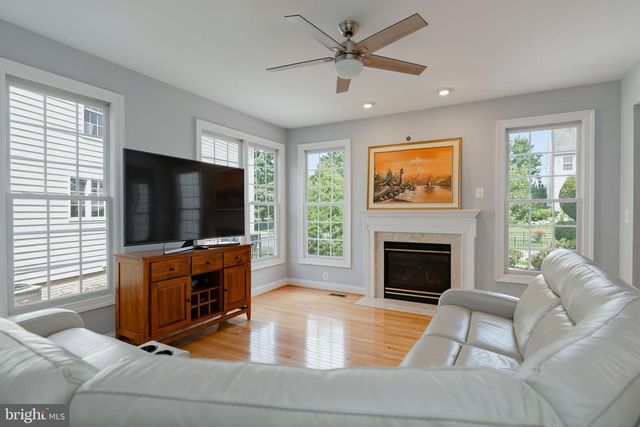 2574 TRANSOM PL, Woodbridge, VA 22191
