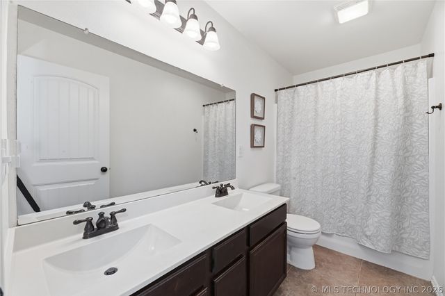 3009 Lincoln Road, Bartlesville, OK 74006