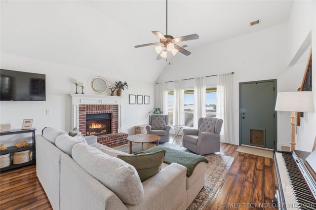 3009 Lincoln Road, Bartlesville, OK 74006