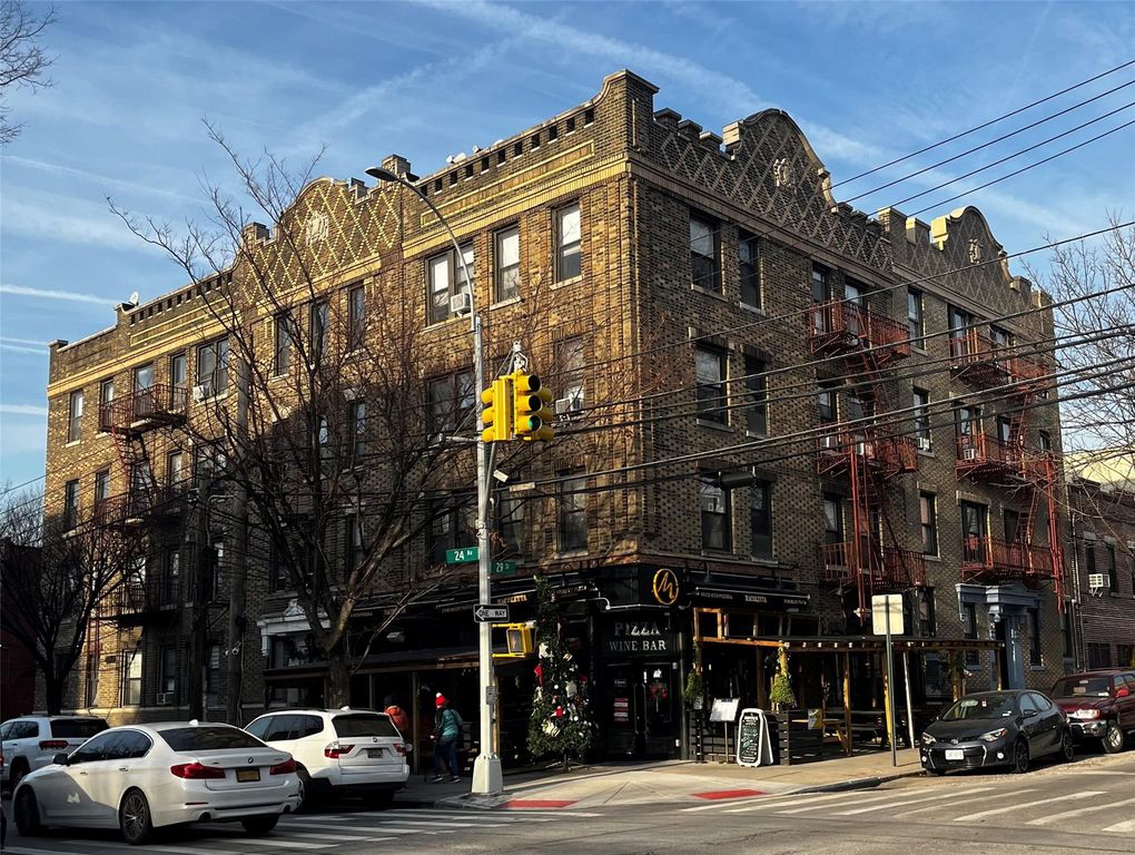 2815 24th Avenue, Astoria, NY 11102