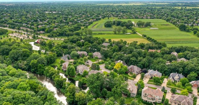 203 Settlers Court, Naperville, IL 60565