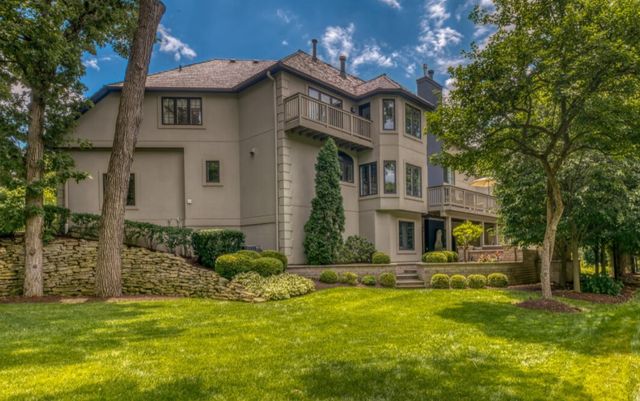 203 Settlers Court, Naperville, IL 60565