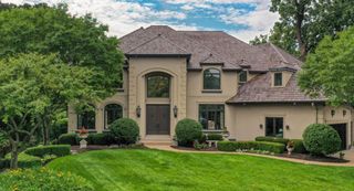 203 Settlers Court, Naperville, IL 60565