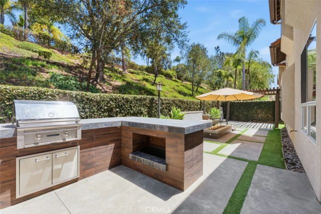12 Chickadee Lane, Aliso Viejo, CA 92656