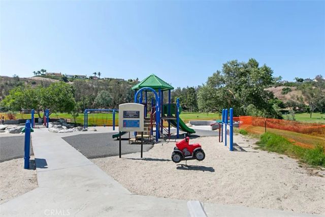 12 Chickadee Lane, Aliso Viejo, CA 92656