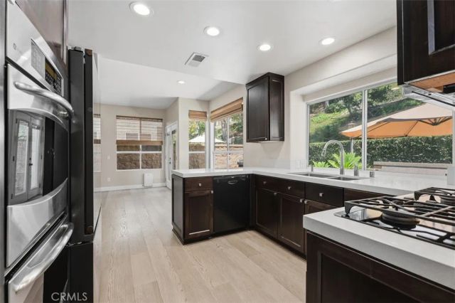 12 Chickadee Lane, Aliso Viejo, CA 92656
