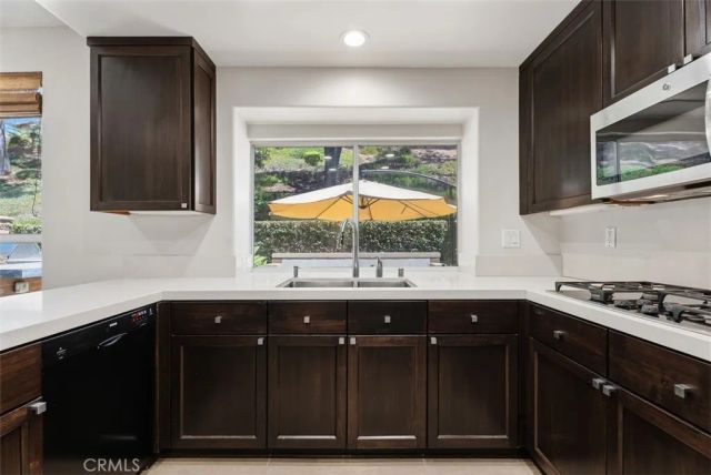 12 Chickadee Lane, Aliso Viejo, CA 92656