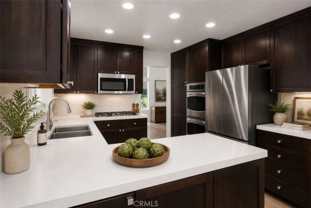 12 Chickadee Lane, Aliso Viejo, CA 92656
