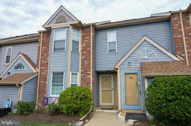 91 PINEWOOD DR, Hamilton, NJ 08690