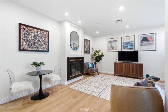 555 Maine 130, Long Beach, CA 90802