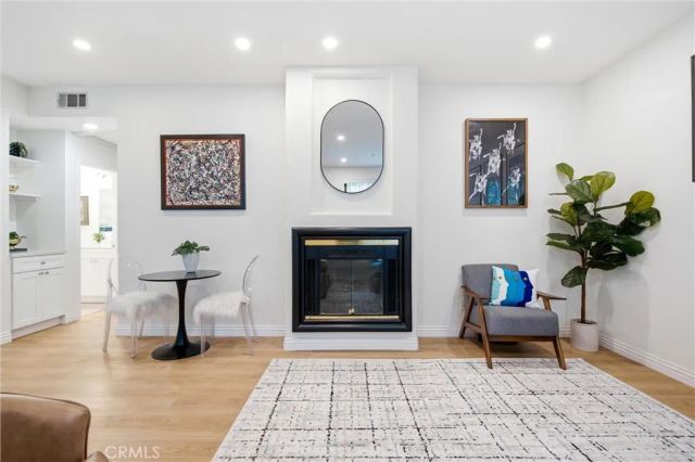 555 Maine 130, Long Beach, CA 90802