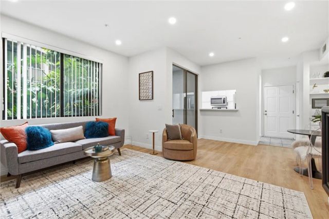 555 Maine 130, Long Beach, CA 90802