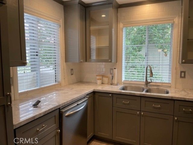 194 Via Contento, Rancho Santa Margarita, CA 92688