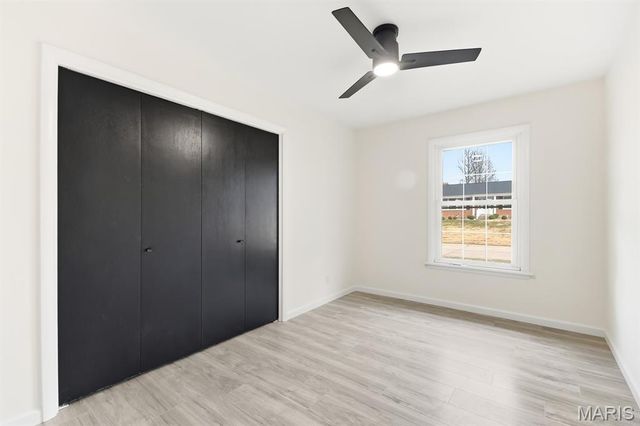 812 Camborne Drive, St Louis, MO 63125