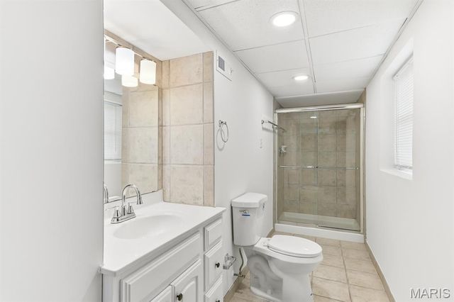 812 Camborne Drive, St Louis, MO 63125