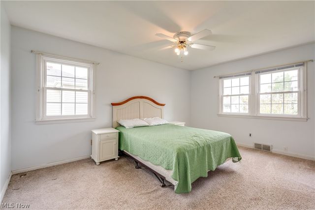 1114 Lincoln Avenue, Cuyahoga Falls, OH 44223