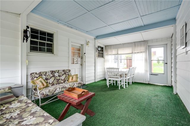 1114 Lincoln Avenue, Cuyahoga Falls, OH 44223