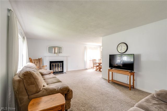 1114 Lincoln Avenue, Cuyahoga Falls, OH 44223