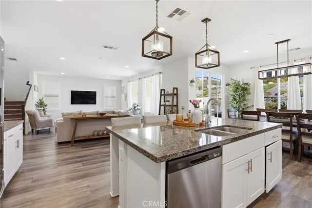 18153 Meridian, Saugus, CA 91350