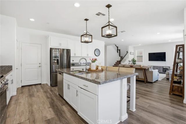 18153 Meridian, Saugus, CA 91350