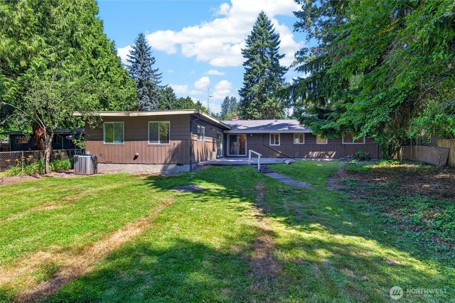3327 NE 190th Street, Lake Forest Park, WA 98155