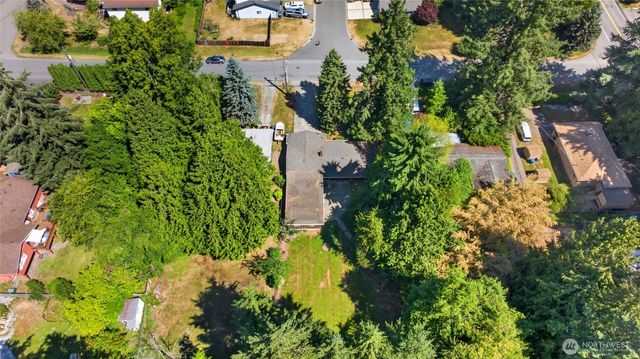 3327 NE 190th Street, Lake Forest Park, WA 98155