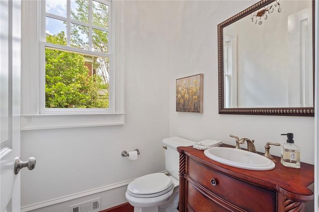2000 Lancaster Square, Roswell, GA 30076