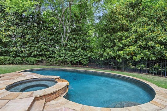 2000 Lancaster Square, Roswell, GA 30076
