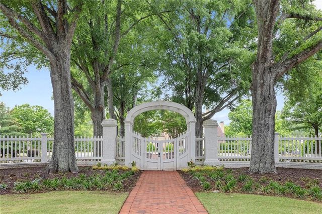 2000 Lancaster Square, Roswell, GA 30076
