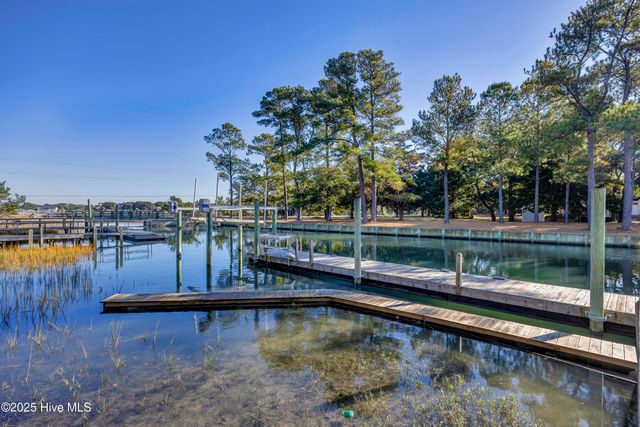 6452 Quail Run Road, Wilmington, NC 28409