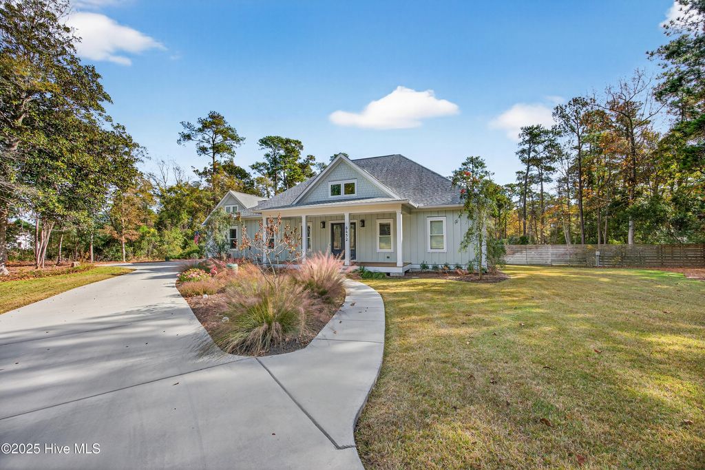 6452 Quail Run Road, Wilmington, NC 28409