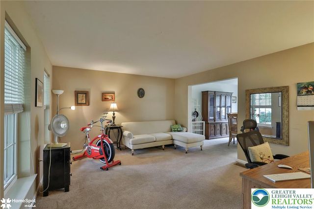 1500 Windmill Lane, Upper Macungie Twp, PA 18031