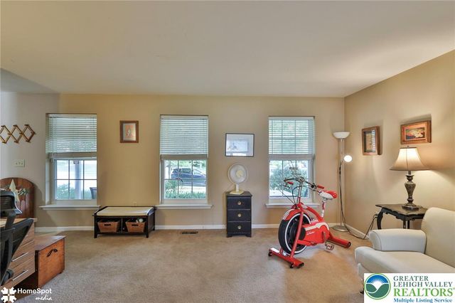 1500 Windmill Lane, Upper Macungie Twp, PA 18031