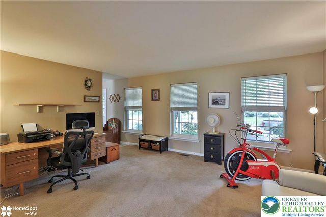 1500 Windmill Lane, Upper Macungie Twp, PA 18031