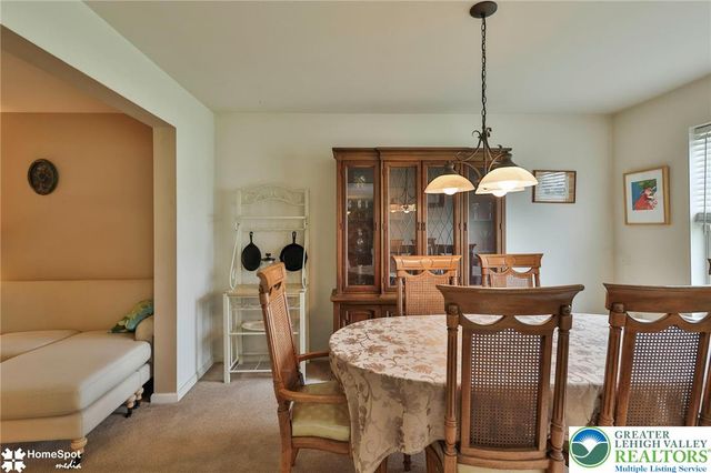 1500 Windmill Lane, Upper Macungie Twp, PA 18031