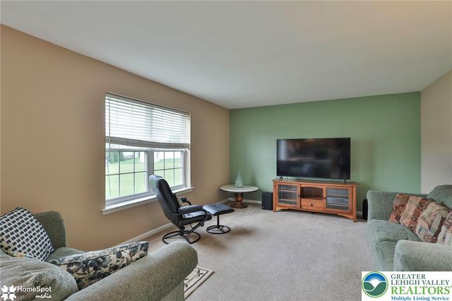 1500 Windmill Lane, Upper Macungie Twp, PA 18031