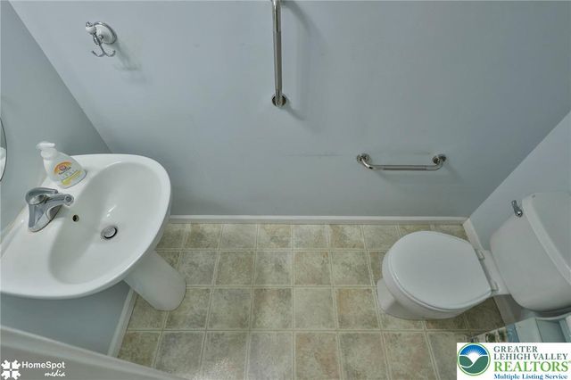 1500 Windmill Lane, Upper Macungie Twp, PA 18031