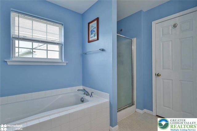 1500 Windmill Lane, Upper Macungie Twp, PA 18031
