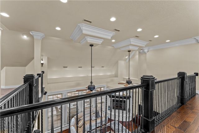 3901 NE Cadbury Avenue, Bentonville, AR 72712