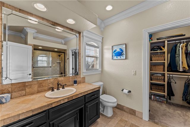 3901 NE Cadbury Avenue, Bentonville, AR 72712