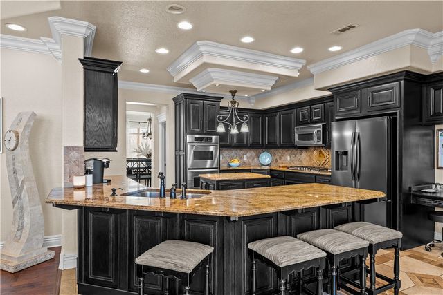 3901 NE Cadbury Avenue, Bentonville, AR 72712