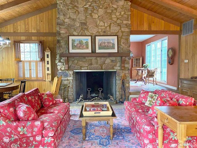 801 Plaza Drive, Evansville, IN 47715